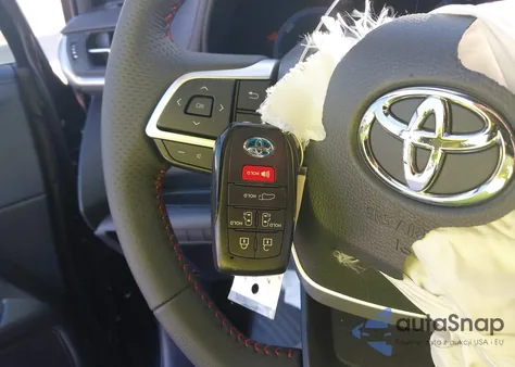 2025 Toyota Sienna Xse from USA, damaged, VIN 5TDCSKFC1SS200308